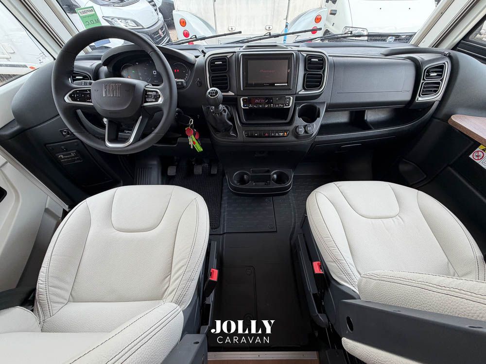 RAPIDO 854F GARAGE - Motorhome Usato Padova Motorhome Usato Veneto - Jolly Caravan -18.jpg
